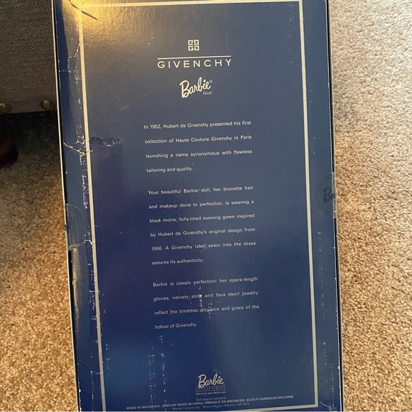 Givenchy Limited Edition Barbie - Picture 4 of 7